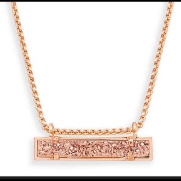 Kendra Scott Leanor Gold Pendant Necklace In Sand Drusy - like new - Picture 3 of 12